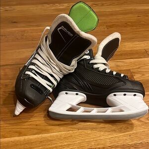 Bauer youth Ice Skates size 3